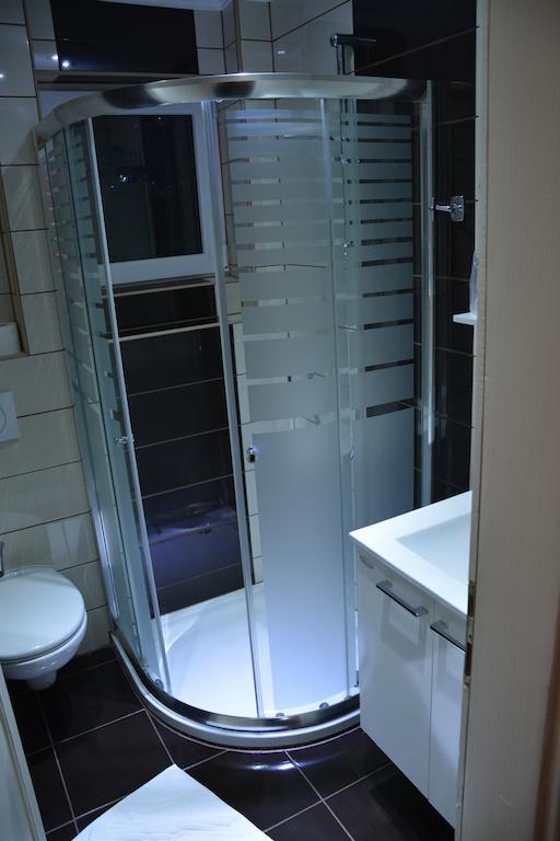 Motel Most Ljubuški Rom bilde