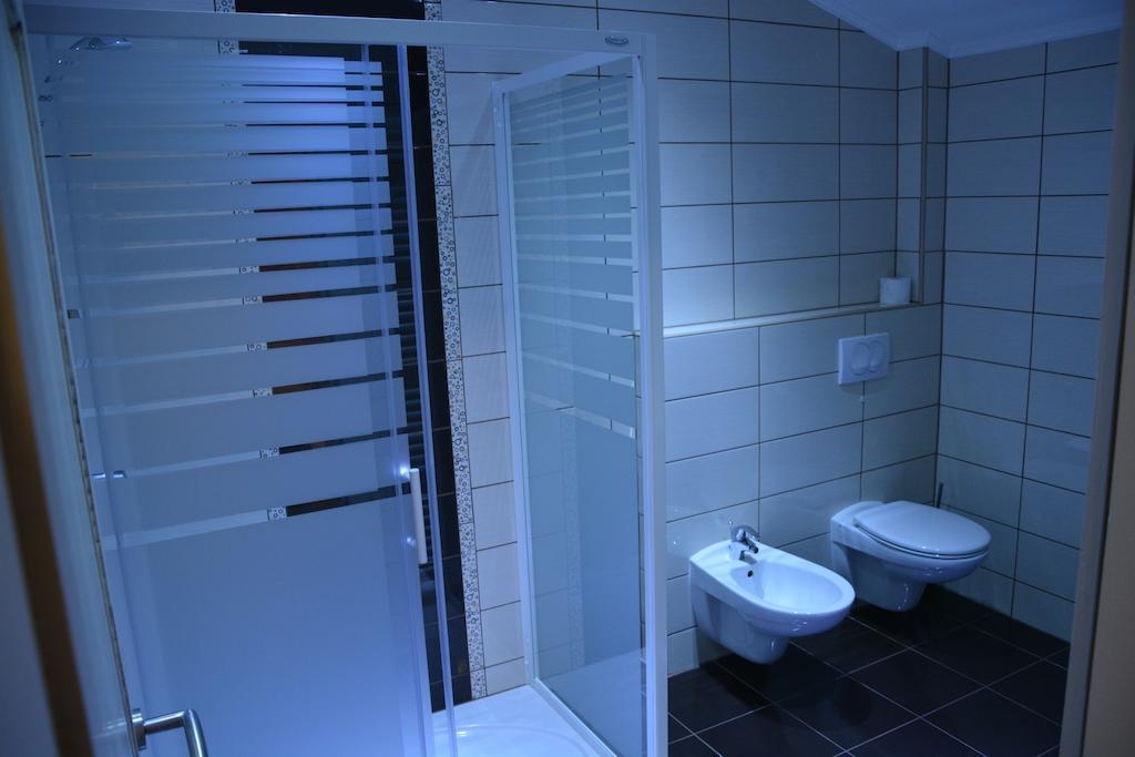 Motel Most Ljubuški Rom bilde