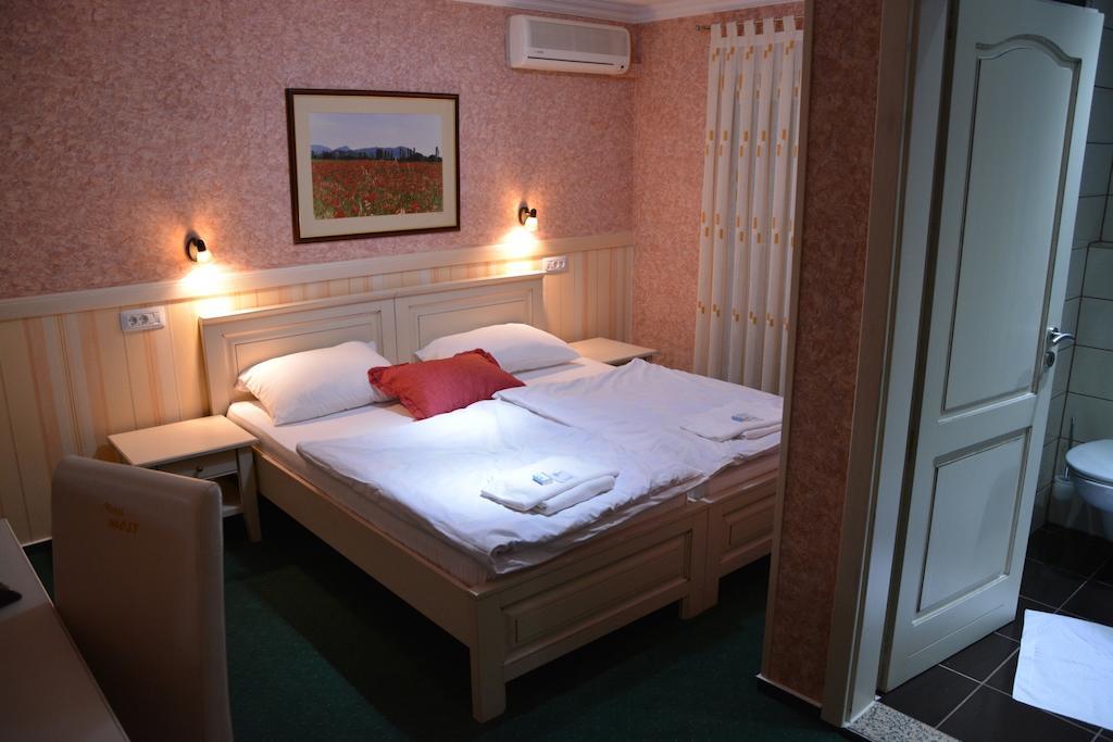 Motel Most Ljubuški Rom bilde