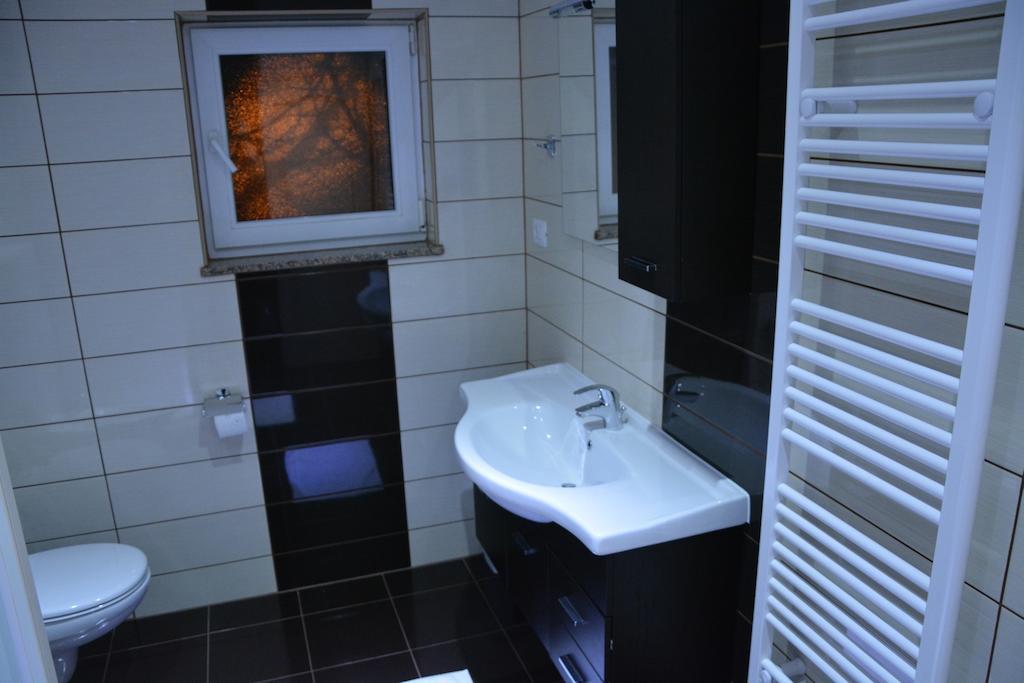 Motel Most Ljubuški Rom bilde