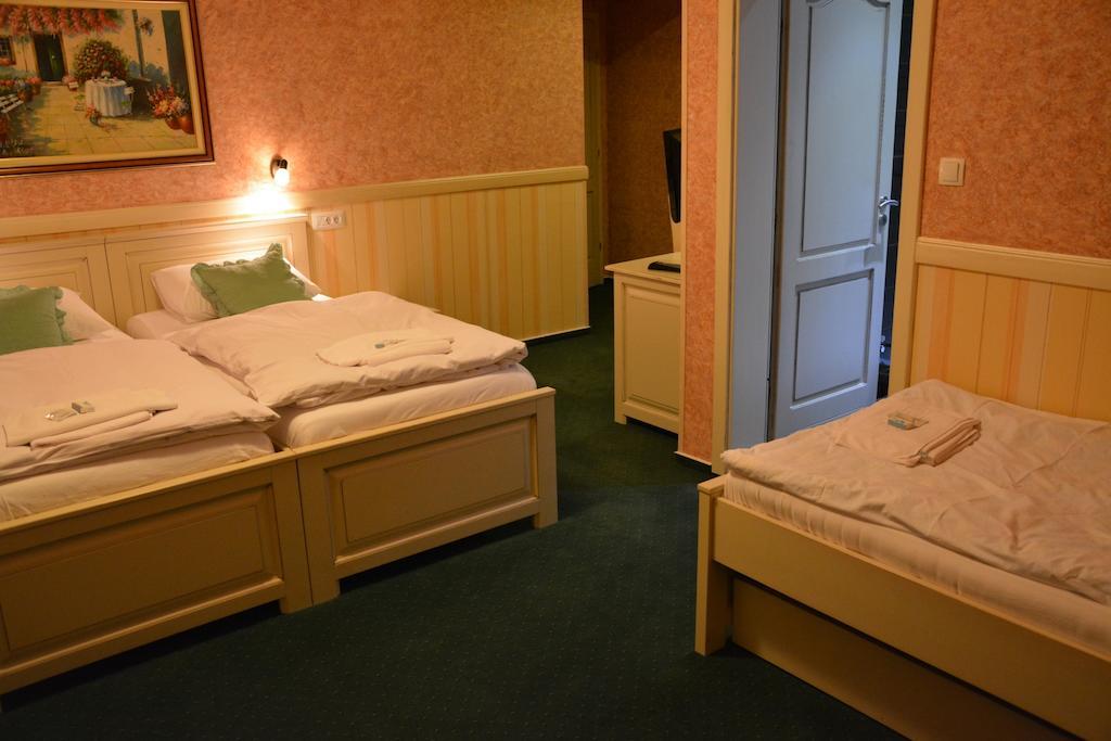 Motel Most Ljubuški Rom bilde