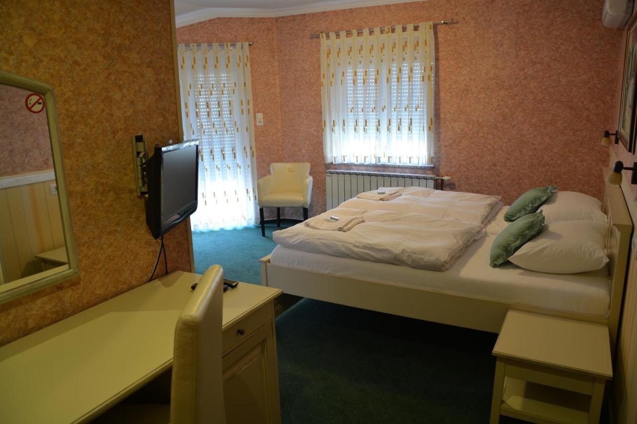 Motel Most Ljubuški Rom bilde
